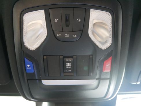 Used 2024 RAM 2500 Tradesman w/ Safety Group AWD/4WD image 30