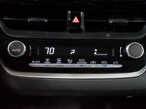 Certified 2025 Toyota Corolla LE FWD image 20