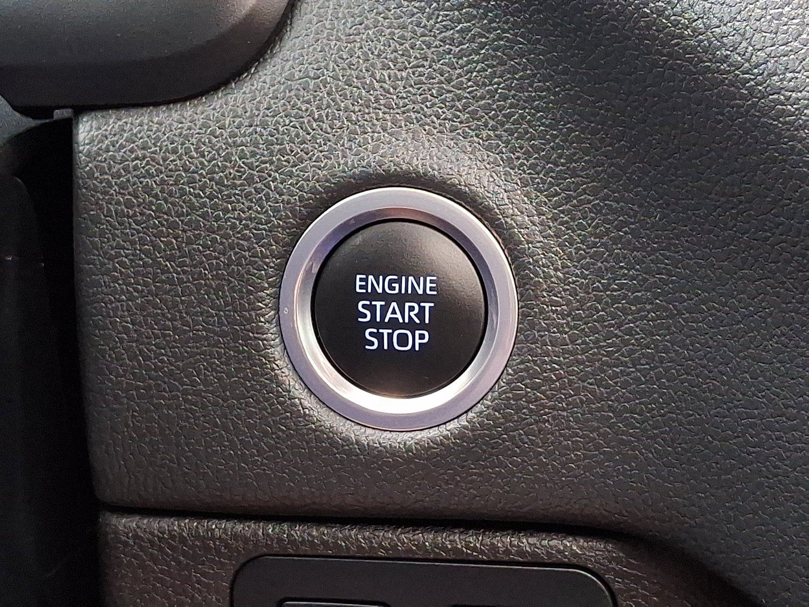 Used 2024 Toyota Tundra Limited AWD/4WD image 23