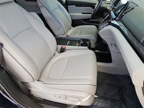 Used 2023 Honda Odyssey Elite image 23