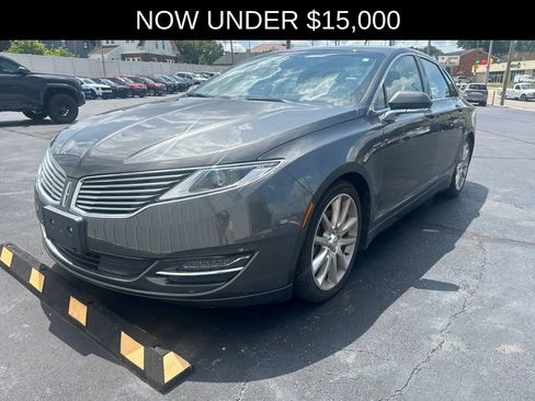 Used 2016 Lincoln MKZ w/ Equipment Group 300A Reserve FWD image 2