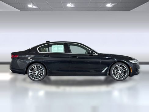 Used 2023 BMW 530i w/ Convenience Package RWD image 8