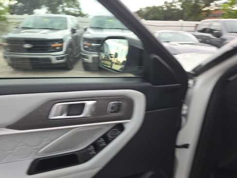 Used 2025 Ford Explorer Platinum w/ Ultimate Package RWD image 11
