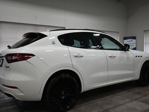 Used 2020 Maserati Levante S image 4
