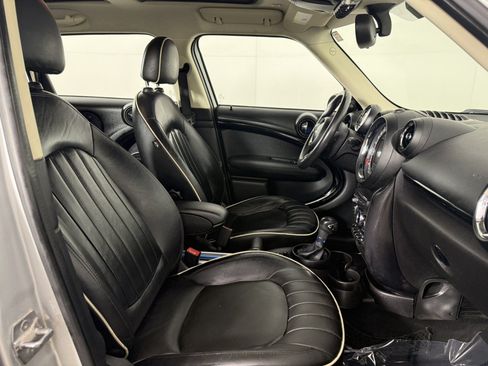 Used 2016 MINI Cooper Countryman w/ Premium Package FWD image 10