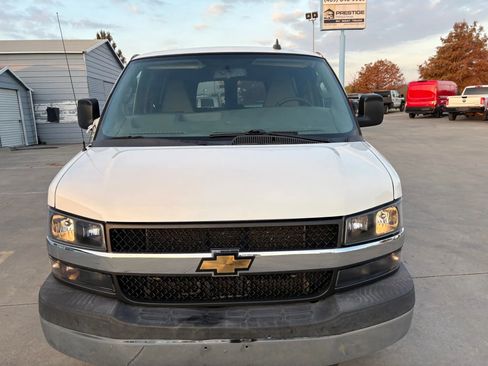 Used 2016 Chevrolet Express 3500 LT w/ LT Preferred Equipment Group image 3