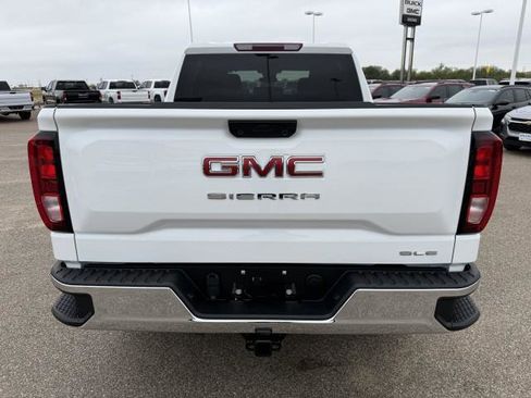 New 2026 GMC Sierra 1500 SLE image 7