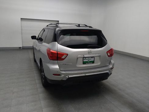 Used 2020 Nissan Pathfinder Platinum image 6