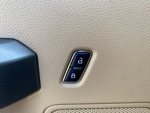 Used 2016 Ford F150 XLT w/ Equipment Group 302A Luxury image 14