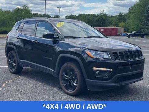 Used 2020 Jeep Compass Latitude AWD/4WD image 2