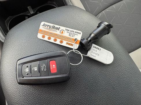 Used 2023 Toyota RAV4 XLE w/ Convenience Package FWD image 3