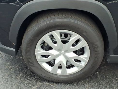 Used 2025 Toyota Corolla Cross L FWD image 32