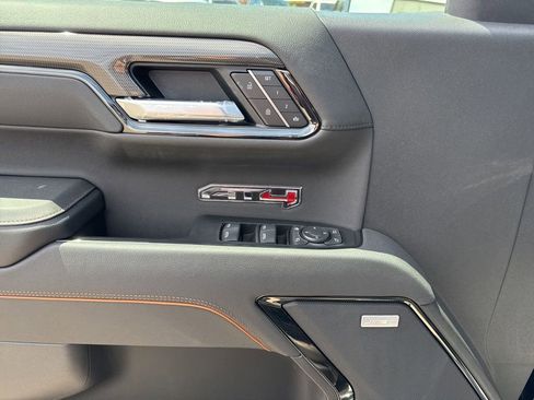 New 2026 GMC Sierra 1500 AT4 w/ AT4 Premium Package AWD/4WD image 13