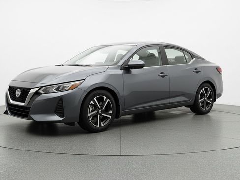 Used 2025 Nissan Sentra SV FWD image 3