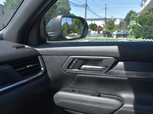 Used 2025 GMC Terrain Elevation AWD/4WD image 16