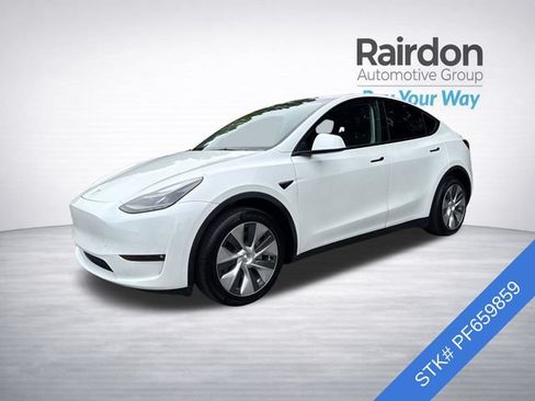 Used 2023 Tesla Model Y Long Range AWD/4WD image 3