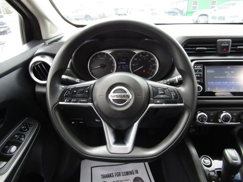 Used 2021 Nissan Versa S image 10