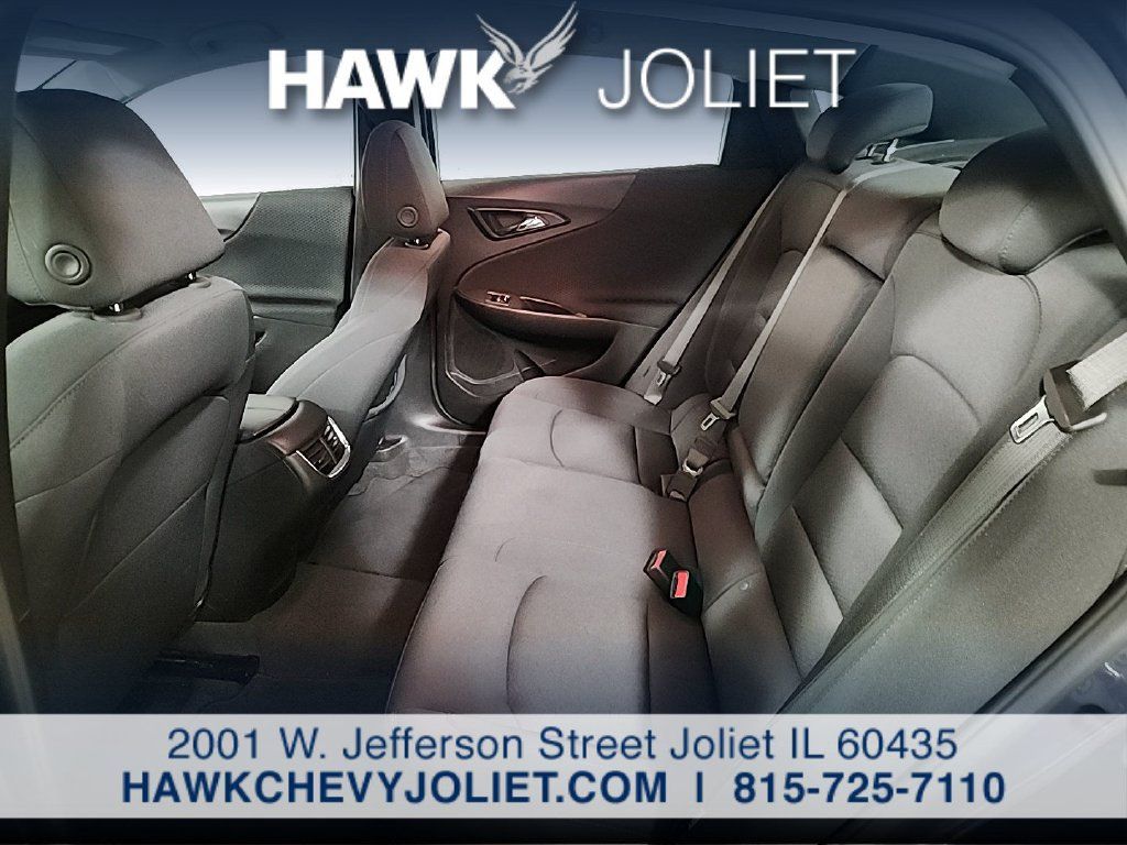 Used 2025 Chevrolet Malibu LT FWD image 14