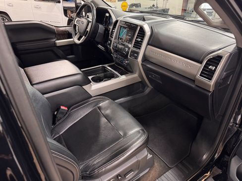 Used 2018 Ford F250 Lariat w/ Lariat Ultimate Package image 21
