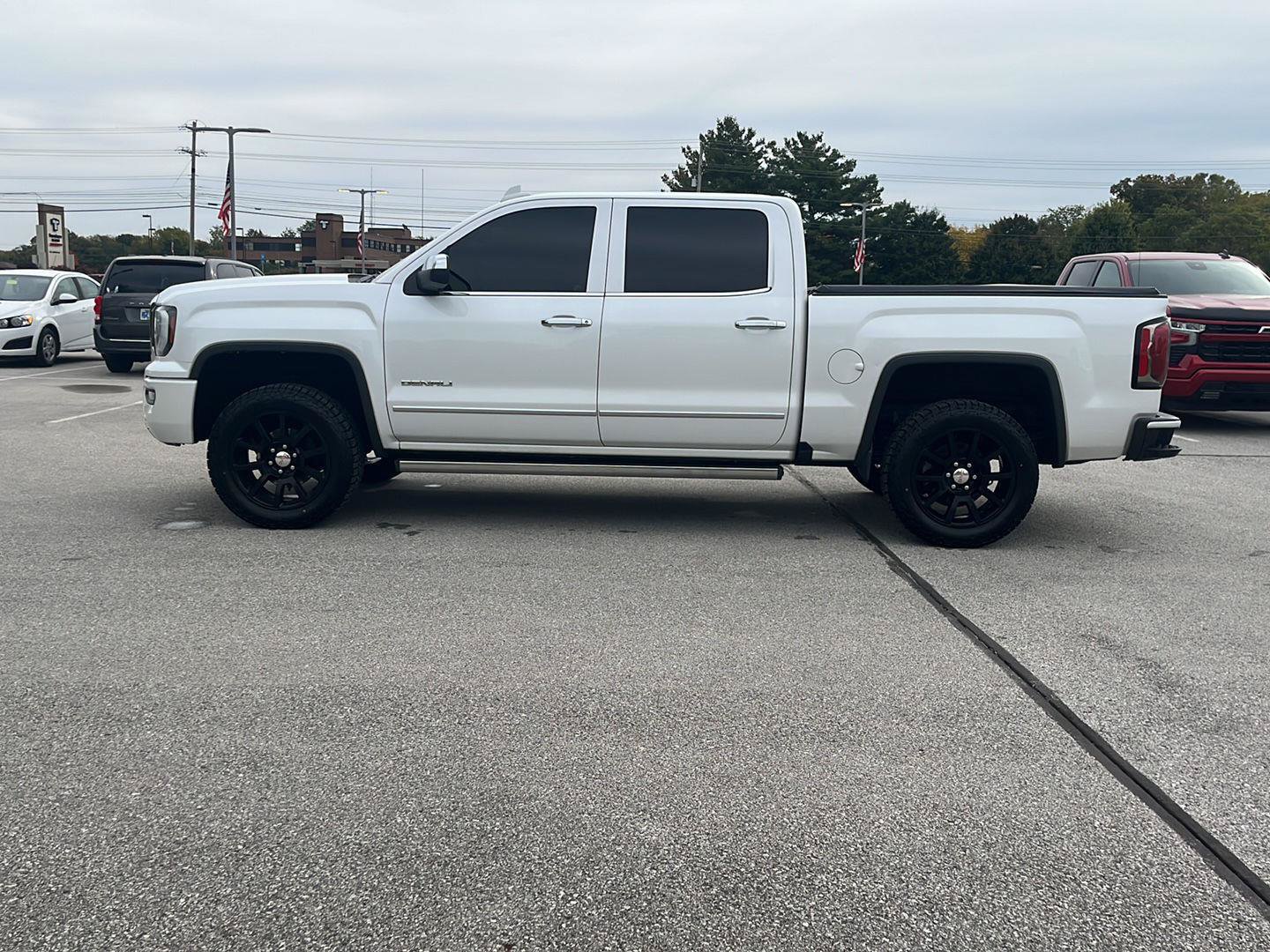 Used 2016 GMC Sierra 1500 Denali AWD/4WD image 2
