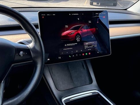 Used 2022 Tesla Model Y Long Range AWD/4WD image 6