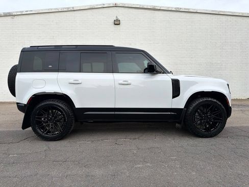 Used 2023 Land Rover Defender 110 X-Dynamic SE AWD/4WD image 1