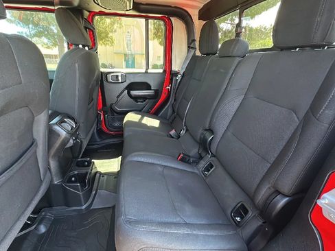Used 2020 Jeep Gladiator Sport w/ Quick Order Package 24S AWD/4WD image 10