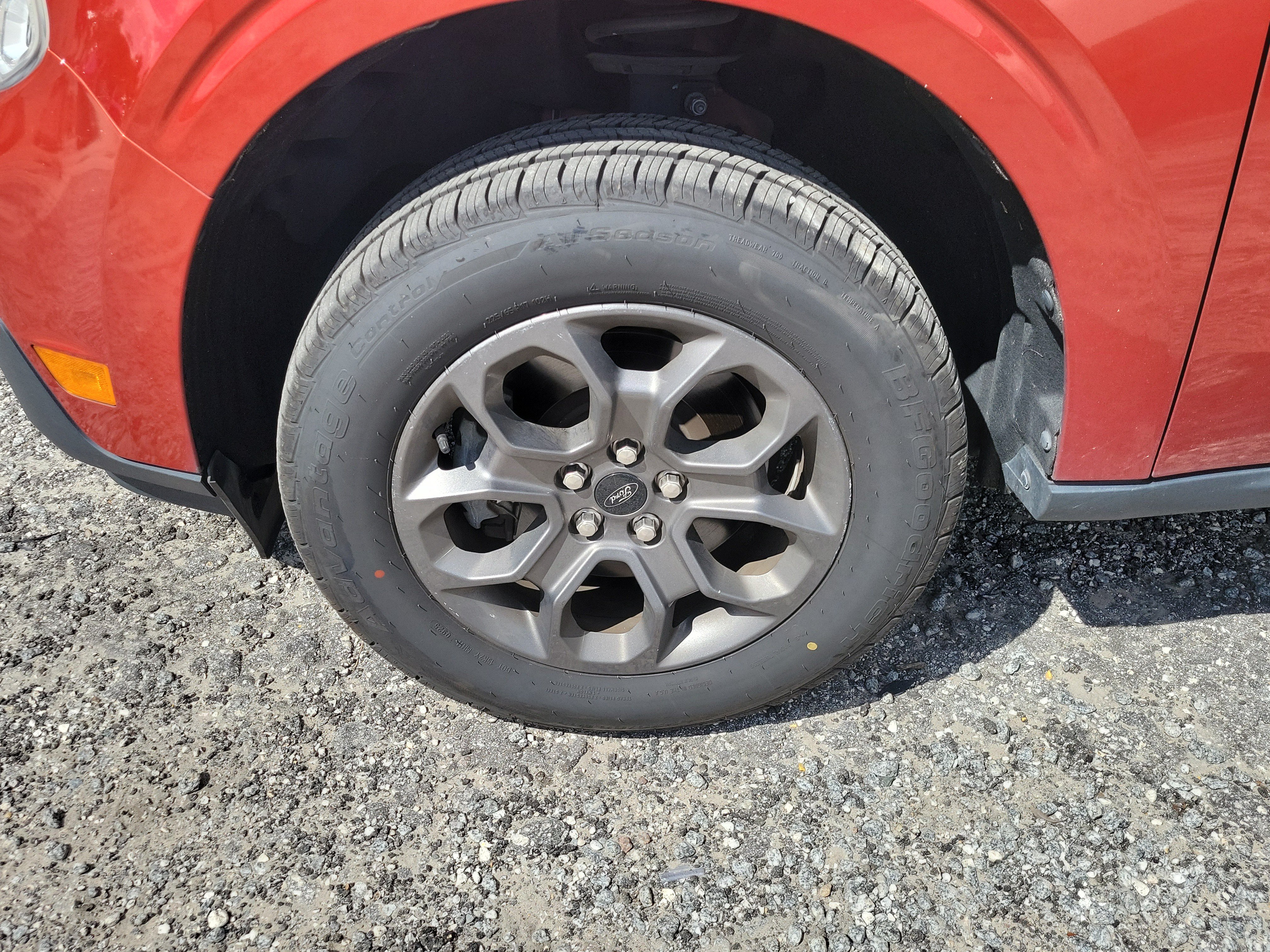 Used 2023 Ford Maverick XLT FWD image 4