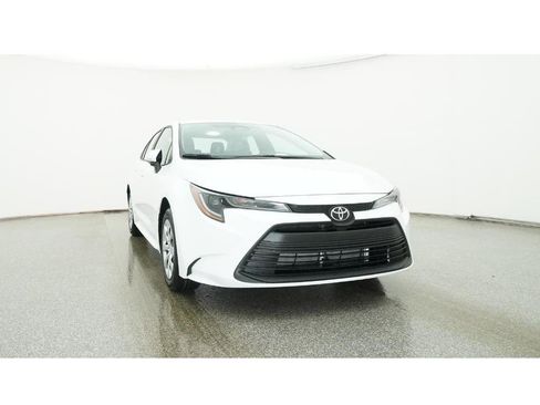 New 2026 Toyota Corolla LE image 30