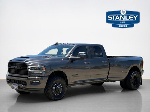 Used 2024 RAM 3500 Laramie w/ Night Edition AWD/4WD image 3