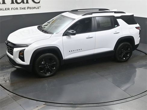 New 2026 Chevrolet Equinox LT w/ Midnight Edition image 22