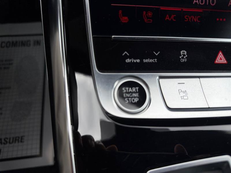 Used 2022 Audi Q8 Prestige AWD/4WD image 29