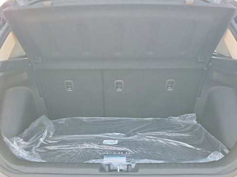 New 2026 Hyundai Venue SE image 9