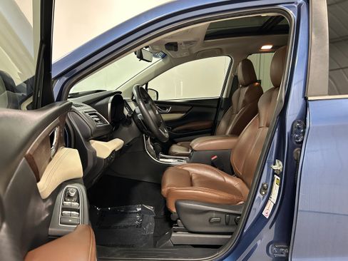 Used 2019 Subaru Ascent Touring AWD/4WD image 4