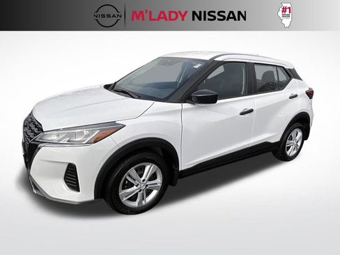 Certified 2025 Nissan Kicks Play S image 4