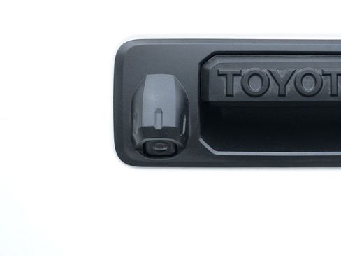 Used 2018 Toyota Tundra SR5 w/ TRD Off Road Package image 45