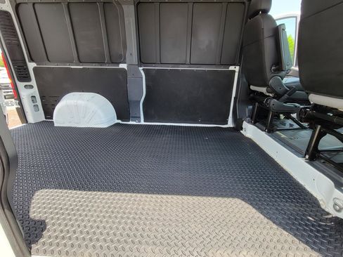 Used 2025 RAM ProMaster 2500 w/ Convenience Group FWD image 30