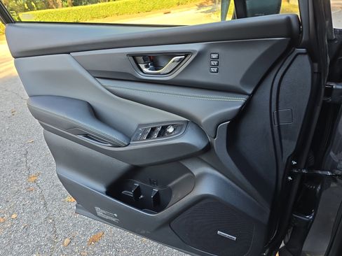 Used 2023 Subaru Ascent Onyx Edition Limited image 28