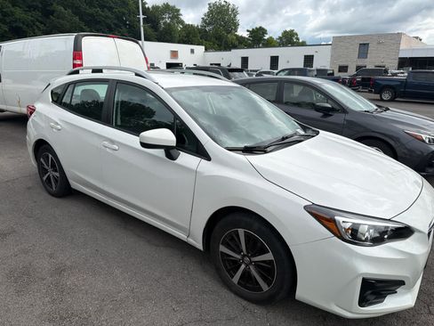 Used 2019 Subaru Impreza 2.0i Premium w/ Eyesight & BSD/Rcta & SRF AWD/4WD image 15
