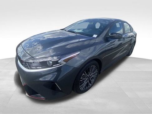Used 2024 Kia Forte GT-Line FWD image 2