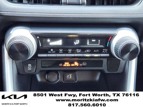 Used 2023 Toyota RAV4 LE FWD image 17
