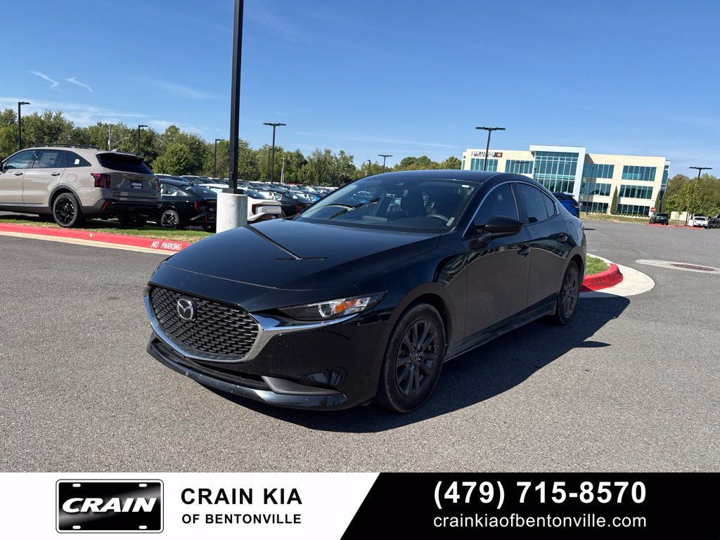 Used 2021 MAZDA MAZDA3 s FWD image 3