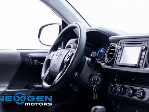 Used 2019 Toyota Tacoma SR image 42