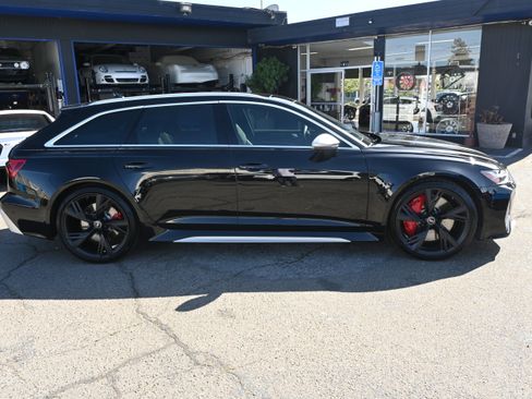 Used 2021 Audi RS 6 AWD/4WD image 27
