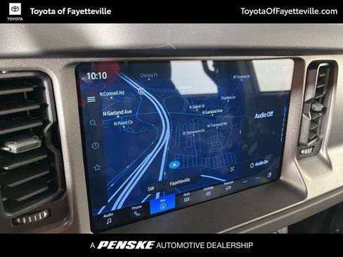 Used 2025 Ford Bronco Badlands image 28