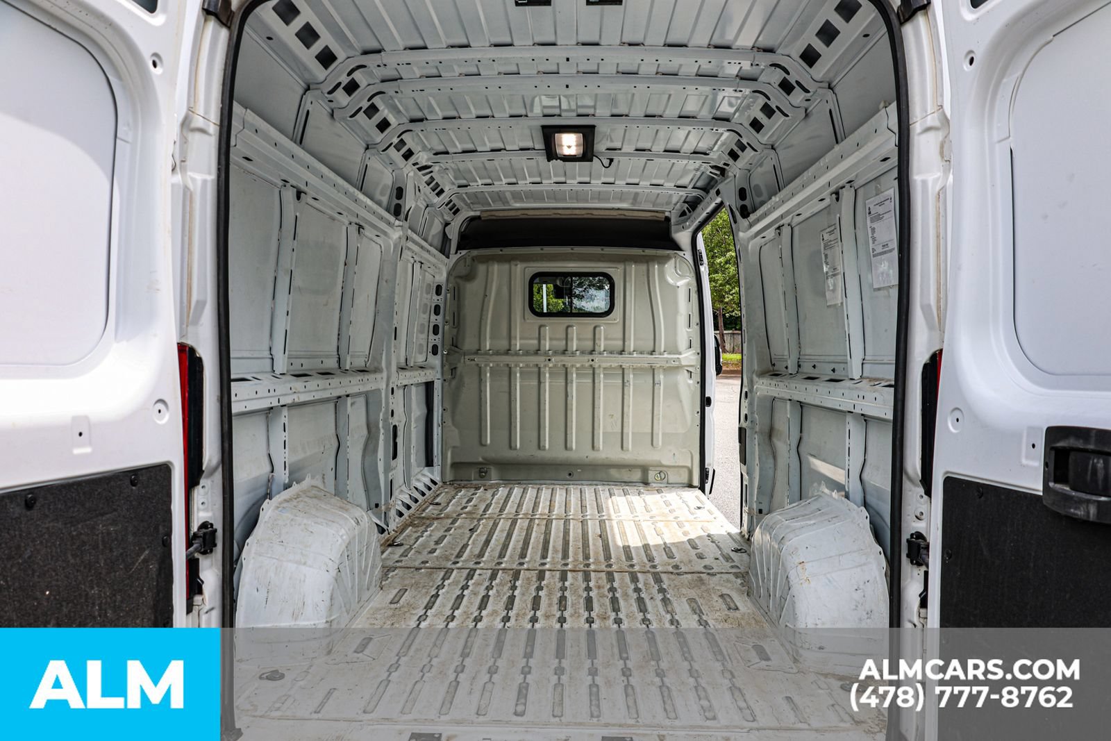 Used 2025 RAM ProMaster 2500 w/ Convenience Group FWD image 21