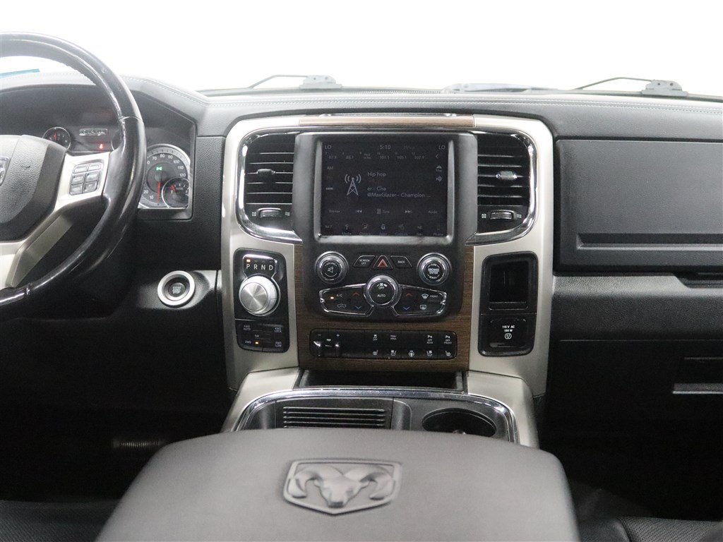 Used 2018 RAM 1500 Laramie w/ Convenience Group AWD/4WD image 26