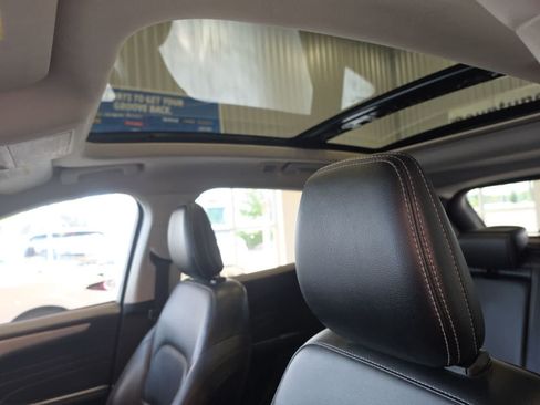 Used 2021 Ford Escape SEL AWD/4WD image 17