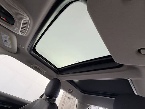 Used 2023 MINI Cooper 2-Door Hardtop image 14