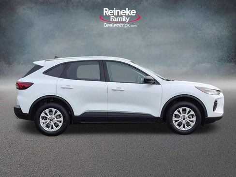 Used 2025 Ford Escape Active AWD/4WD image 4